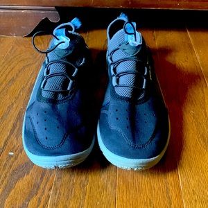 Speedo water shoes size 11.5